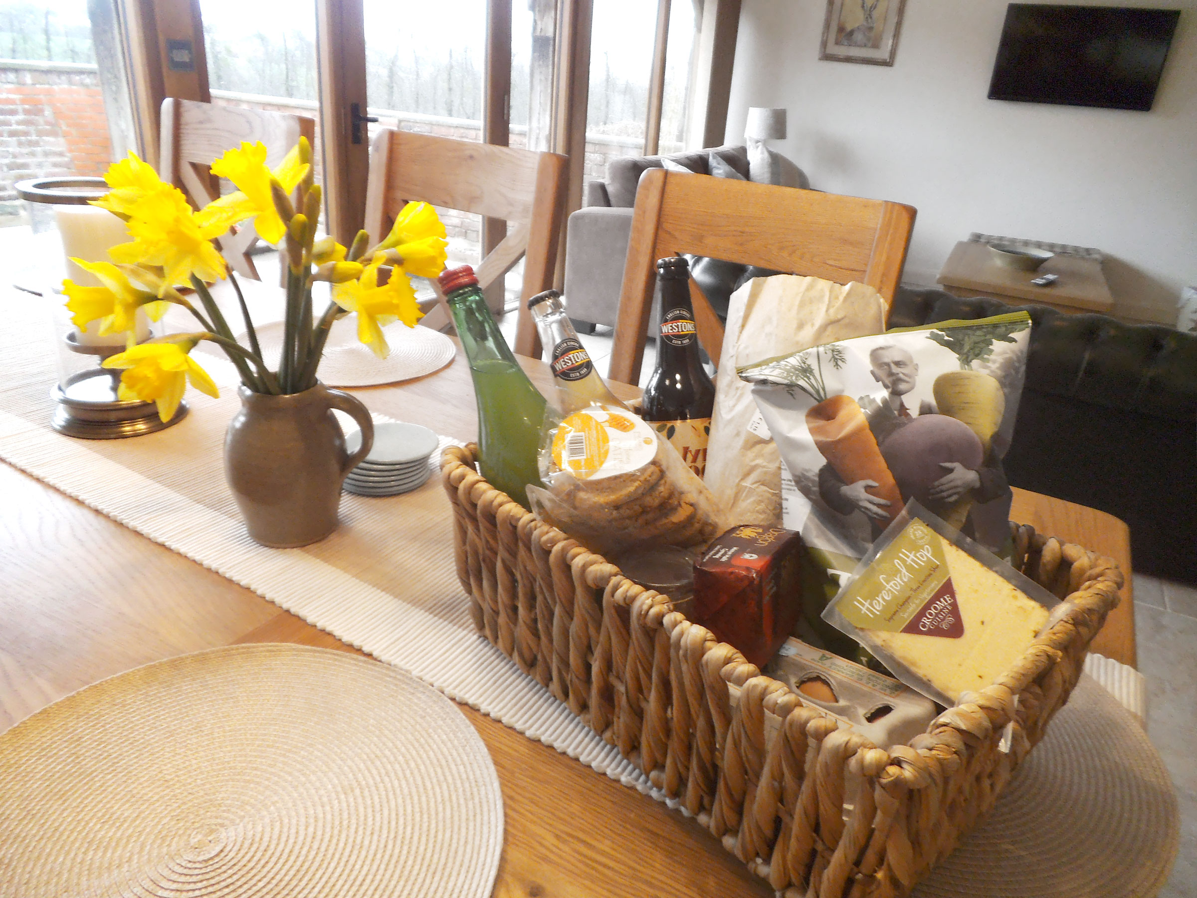 Lower House Barn welcome hamper